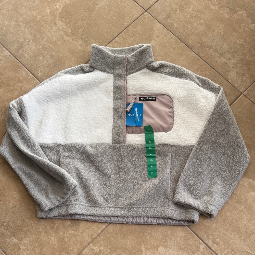 Columbia Two-Tone Fleece Pullover in Gray and Cream